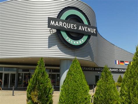 magasin d usine azzaro marque avenue